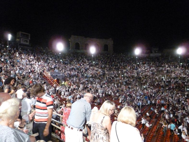 Verona / Stimmungsbild zur AIDA Pause © IOCO