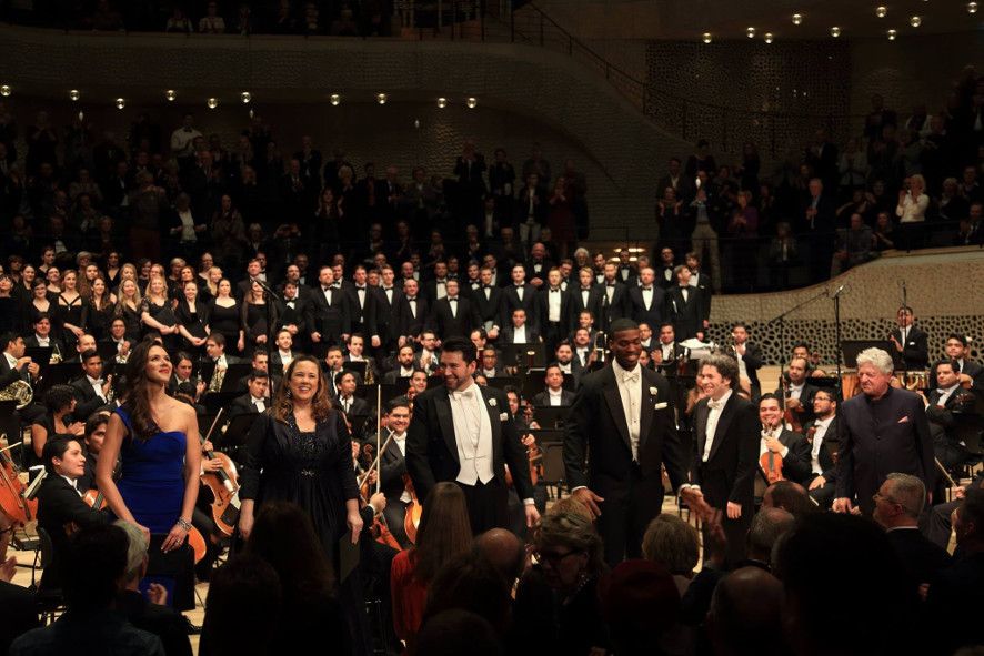 Elbphilharmonie Hamburg / Orquesta Sinfonica Simon Bolivar de Venezuela mit Gustavo Dudamel © Patrik Klein