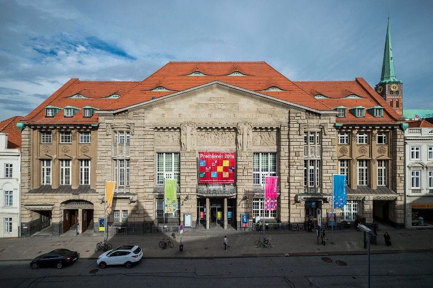 Lübeck, Theater Lübeck, DIE LUSTIGE WITWE - Franz Lehar, IOCO