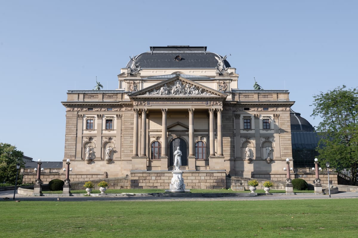 Wiesbaden, Hessisches Staatstheater, DER FLIEGENDE HOLLÄNDER - Richard Wagner, IOCO