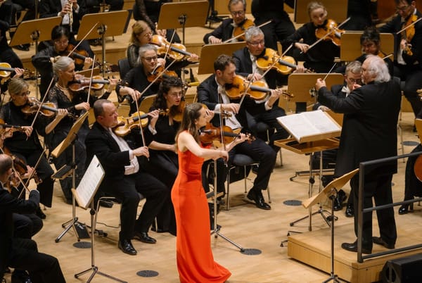 Dresden, Kulturpalast, SILVESTERKONZERT DER DRESDENER PHILHARMONIE, IOCO