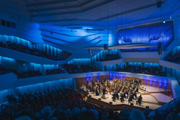 Dresden, Kulturpalast, KONZERT STAATSKAPELLE DRESDEN NATUR PUR, IOCO