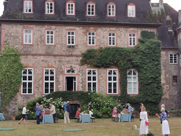 Laubach, Schloss Laubach, Opera meets nature - Benefizkonzert, IOCO Kritik, 03.09.2020