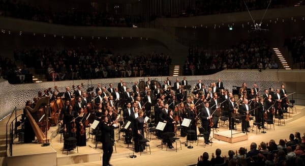 Hamburg, Elbphilharmonie,  NDR Elbphilharmonie Orchester - Saisoneröffnung, IOCO Kritik, 04.09.2018