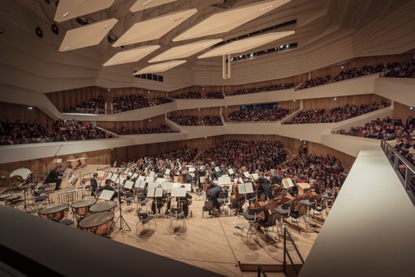 Dresden, Kulturpalast, Cate Blanchett und die Dresdner Philharmonie, IOCO Aktuell, 25.09.2021