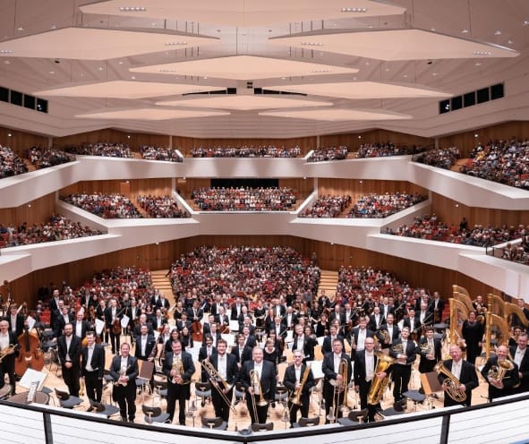 Dresden, Kulturpalast, Dresdner Philharmonie - Stéphane Denève, IOCO Kritik, 16.01.2023