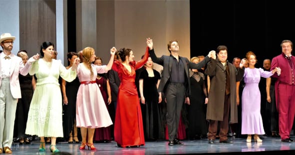 Theater Lübeck / EUGEN ONEGIN hier das Ensemble zum Schlussapplaus © Jochen Quast