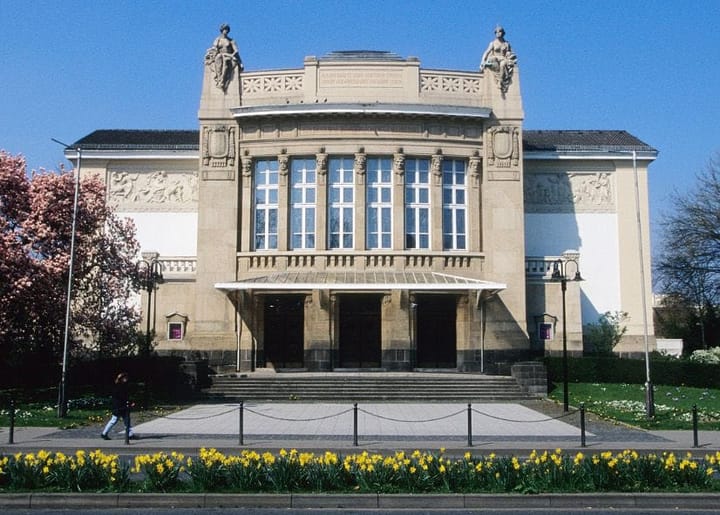 Gießen, Stadttheater Gießen, EUGEN ONEGIN - P. I. Tschaikowsky, IOCO